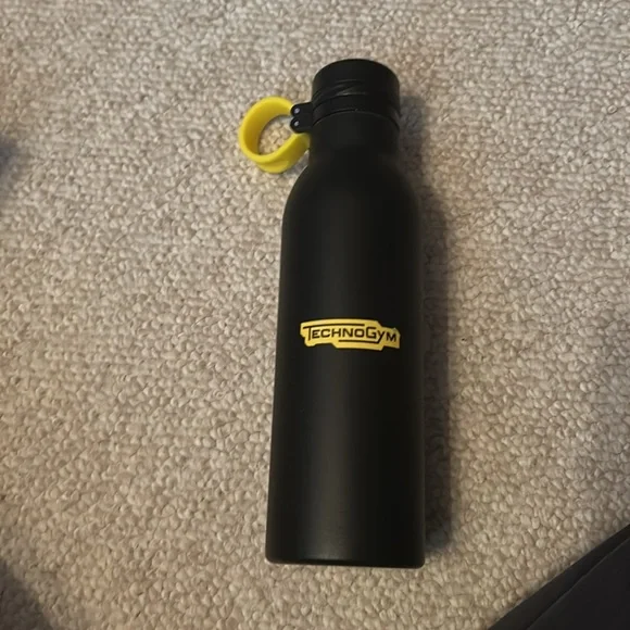 Brand new black thermal water bottle - Picture 3 of 4